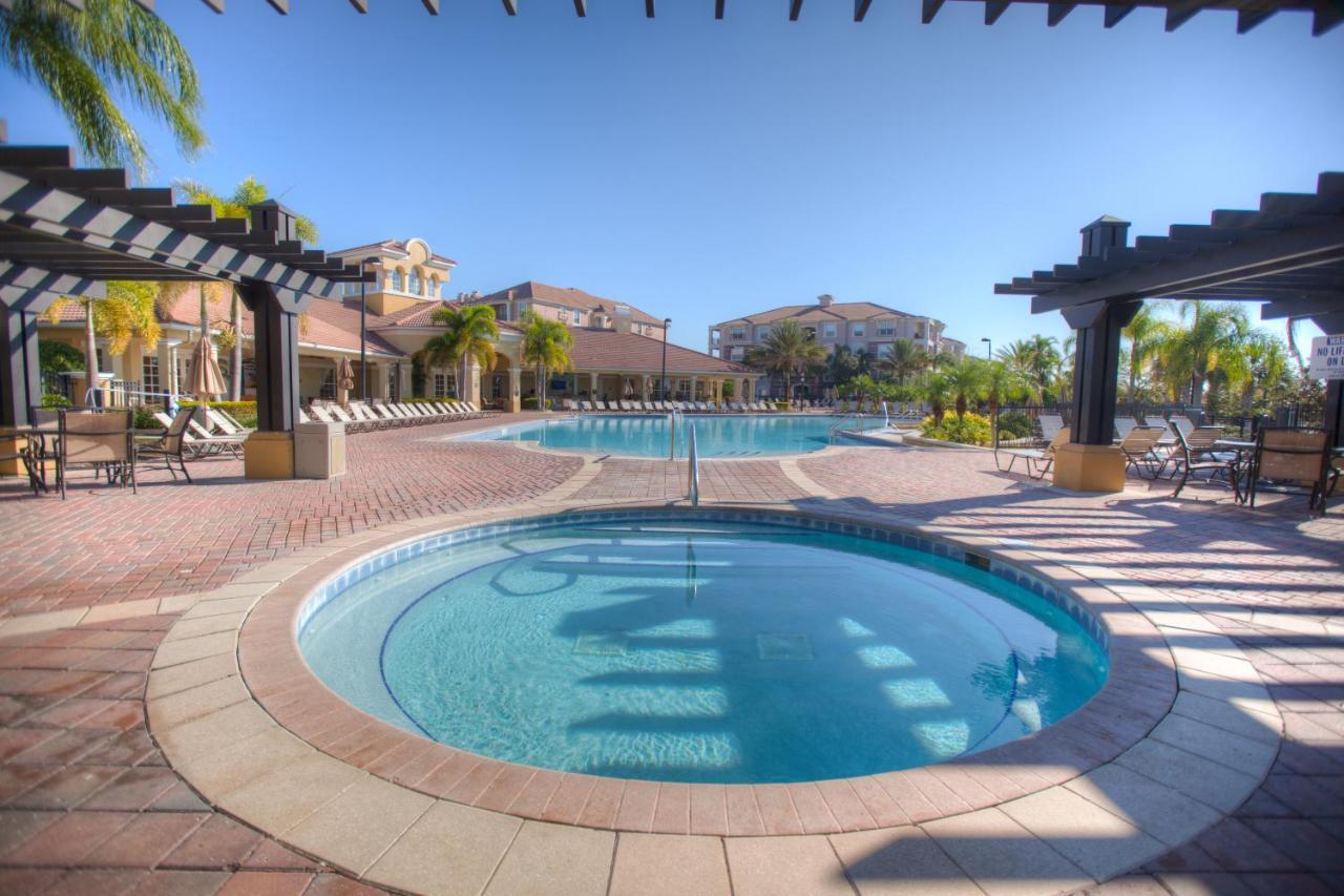 Stylish Condo At Vista Cay Resort Minutes To Wdw Orlando Exterior photo