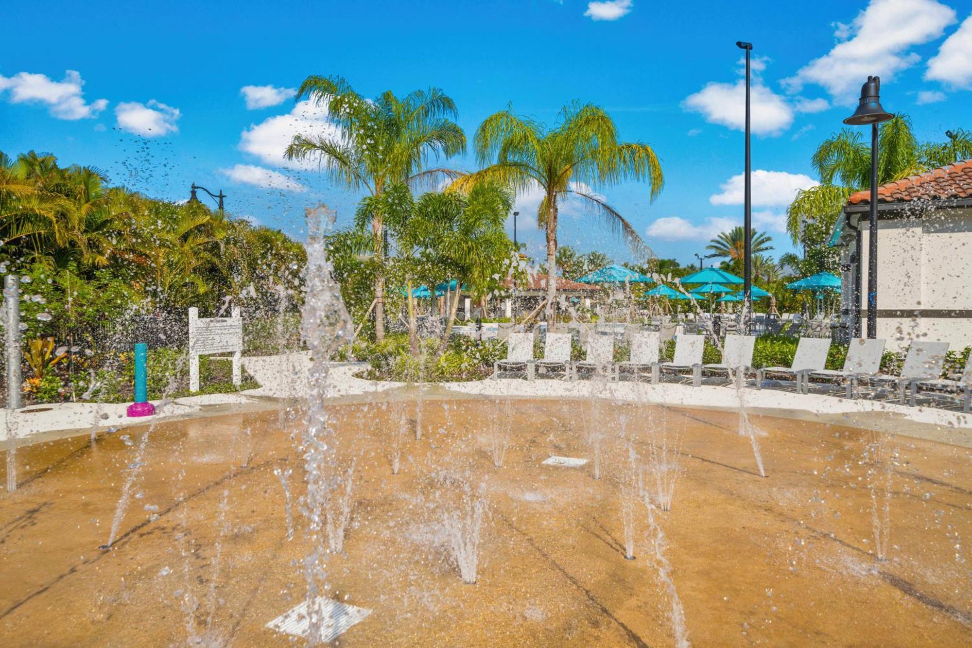 Stylish Condo At Vista Cay Resort Minutes To Wdw Orlando Exterior photo
