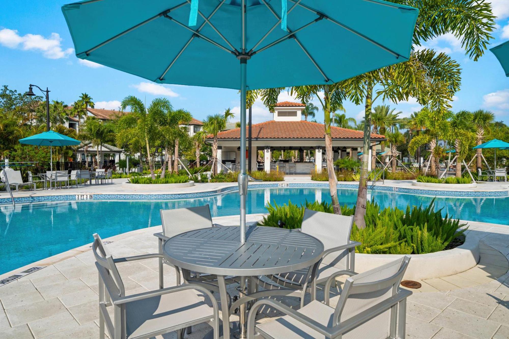 Stylish Condo At Vista Cay Resort Minutes To Wdw Orlando Exterior photo